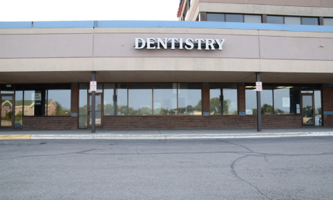 HannonSandler-Dentist-Dental-Plymouth-Robbinsdale_Plymouth-Dentist-Building-2
